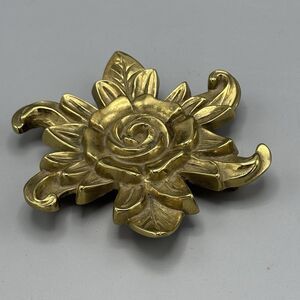 Vintage Carters Grove VA Metalcrafters Brass Rose Footed Trivet 5.5"